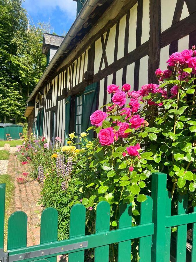 Location de vacances pour 5 personnes, avec jardin à Gruchet-Saint-Siméon - 2