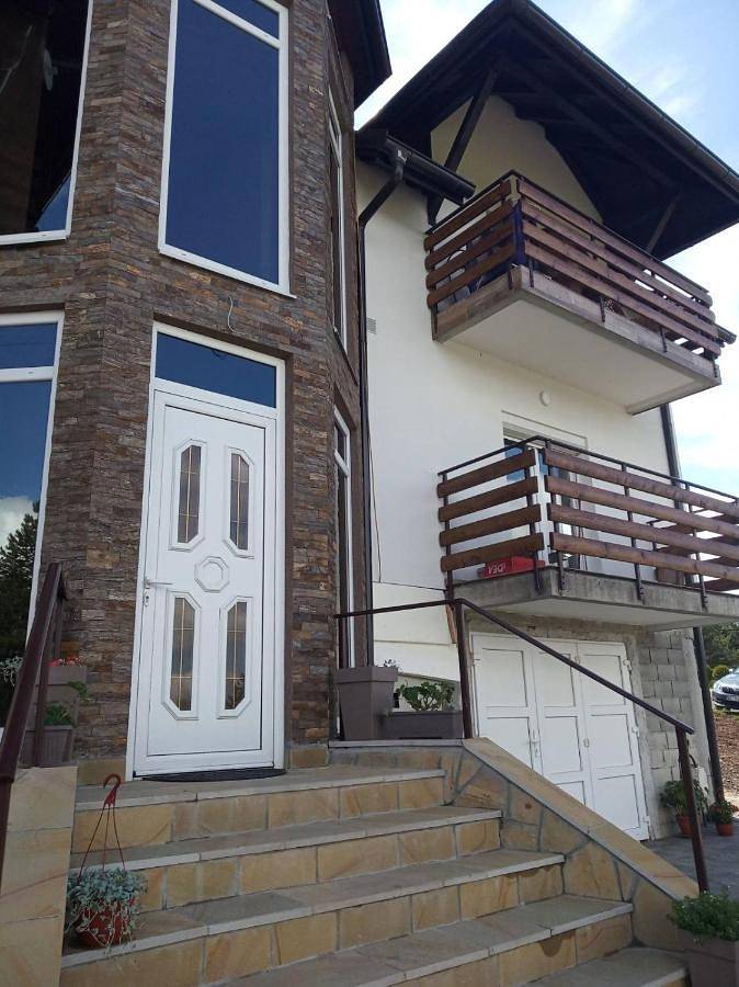 Gîte pour 3 personnes, avec terrasse et vue à Kosjerić - 2