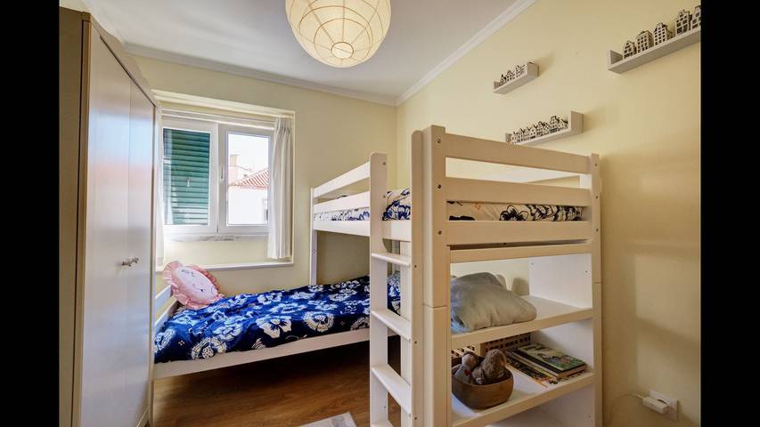 Ferienhaus für 8 Personen, mit Terrasse und Garten in Lissabon - 3