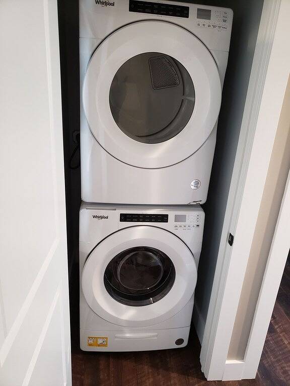 Fully Renovated rural cottage in the perfect spot! in Seneca Lake