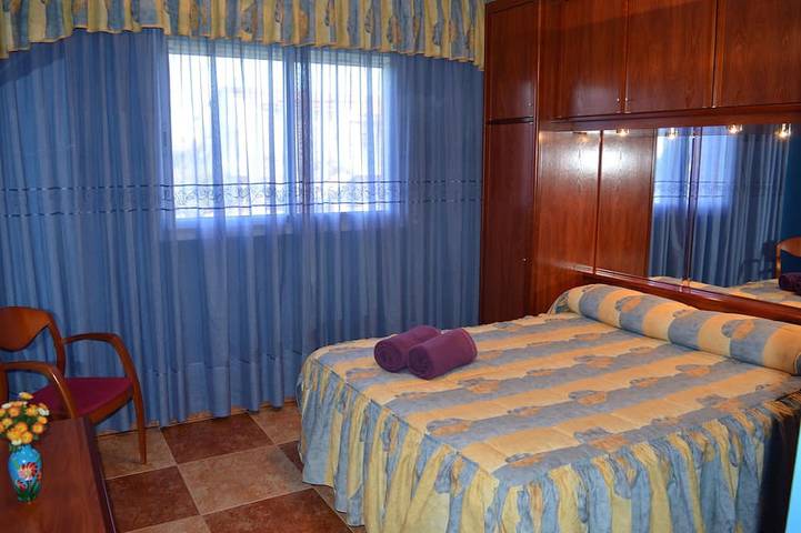 Location de vacances pour 14 personnes, avec jardin à Cubelles - 4