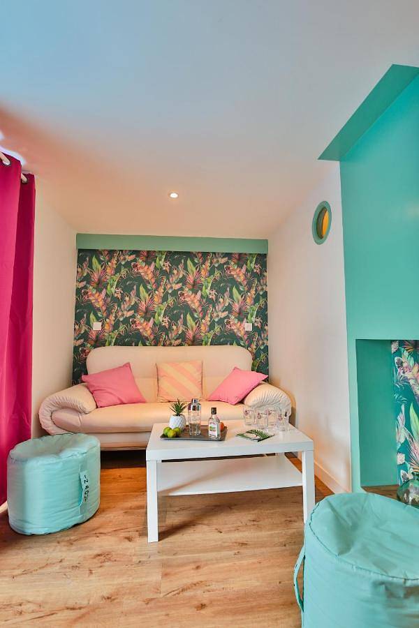 Two-Bedroom Chalet in Clermont-Créans, Sarthe