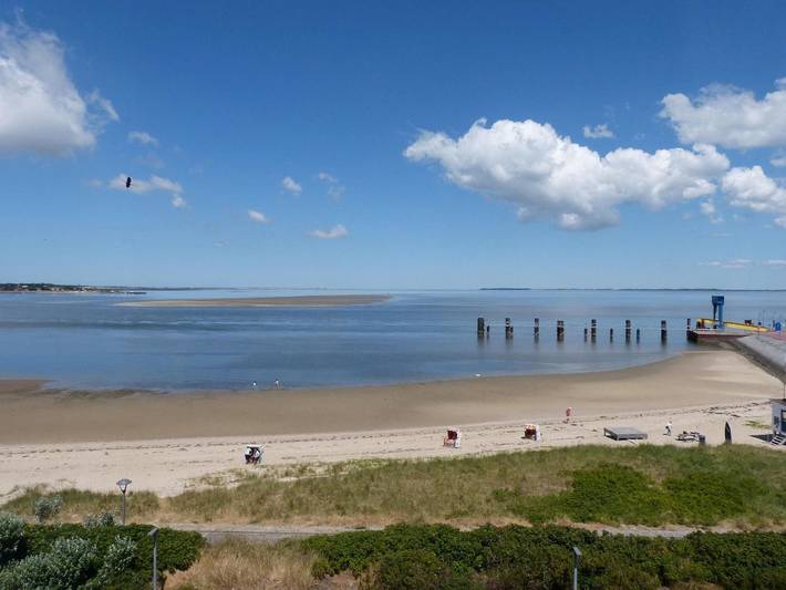 Ganze Wohnung, Haus Nordenlicht Ferienwohnung Naujokat mit Meerblick, 100 m zum Strand in Wittdün, Amrum