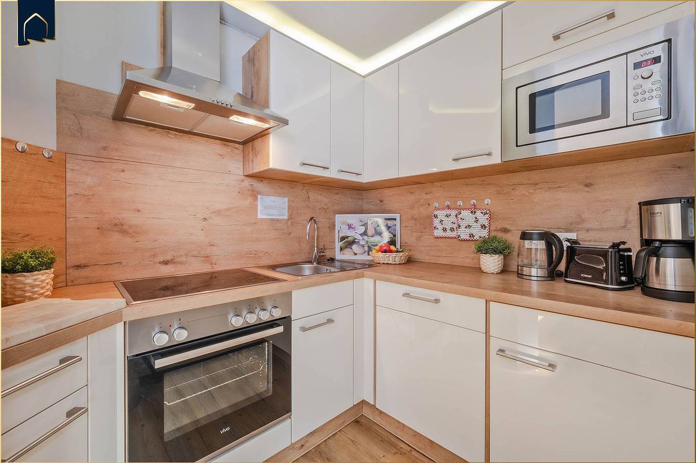 Ganze Wohnung, Stilvolle Ferienwohnung in Ahlbeck direkt am Strand mit Terrasse in Drei Kaiserbäder, Ahlbeck