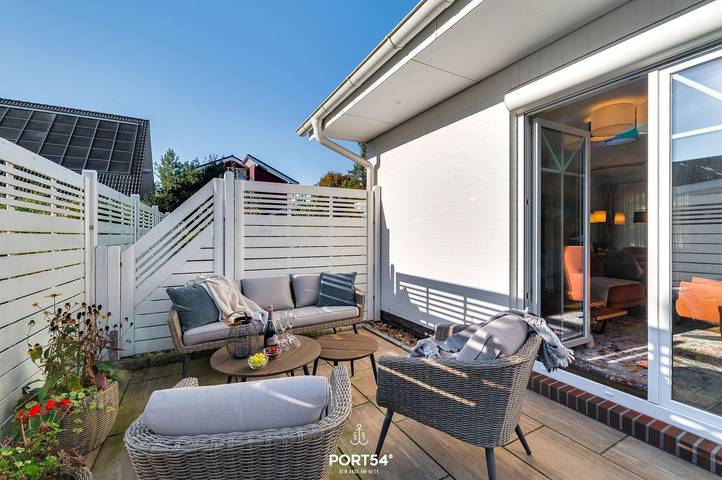 Ganze Wohnung, Pier 12b - für 4 Personen, Stellplatz, ruhige Lage, modern, gemütliche Terrasse in Hafen Büsum, Büsum