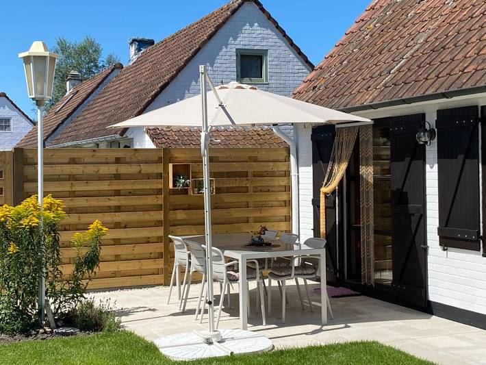 Ferienhaus für 6 Personen, mit Terrasse und Garten sowie Pool in De Panne