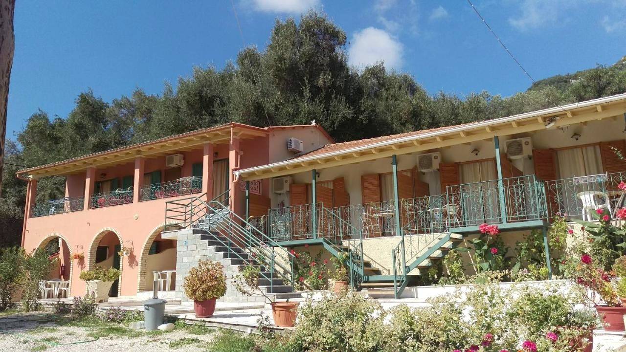 Paradise Studios in Paleokastritsa, Corfou