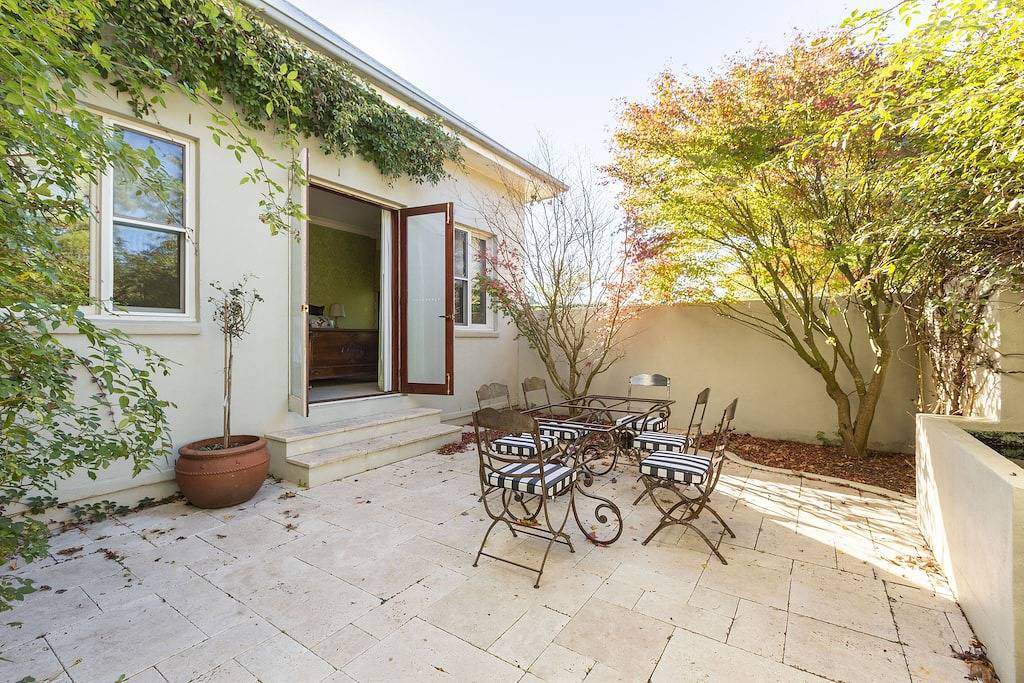 Großes Einfamilienhaus im Hamptons-Stil mit weitem Blick in Wingecarribee Shire Council