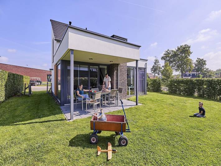 Villa voor 6 personen, met zwembad in Leudal
