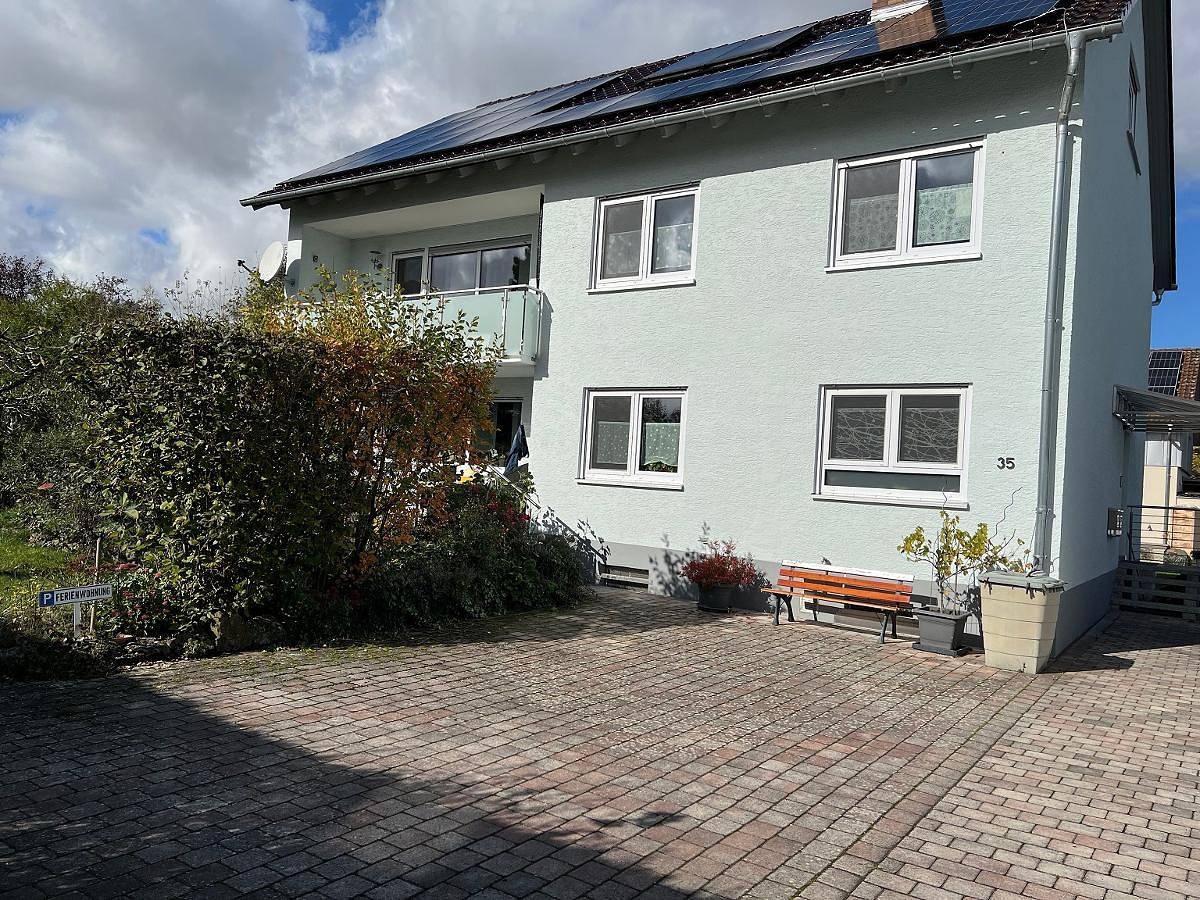 Ganze Wohnung, Lissy`s Ferienwohnung - Ferienwohnung (85m²) mit 2 Schlafzimmern und Balkon in Bad Königshofen i.Grabfeld, Rhön-Bayern