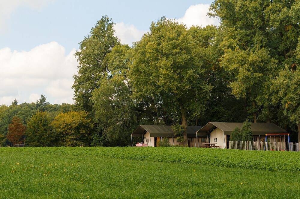 Luxe Lodge in Twente met Uitzicht op Weiden in Haaksbergen, Twente