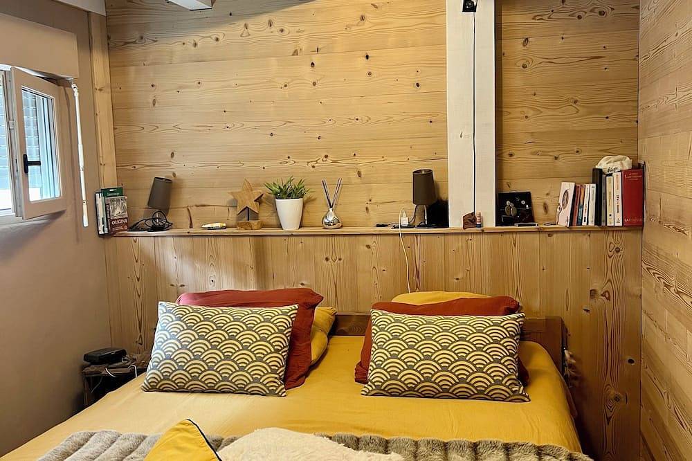 Quiet house South-facing Garden-Pool in Sallanches, Pays du Mont-Blanc