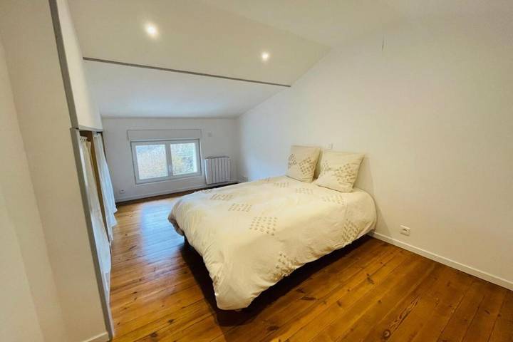 Location de vacances pour 6 personnes, avec jardin à Brizambourg - 4