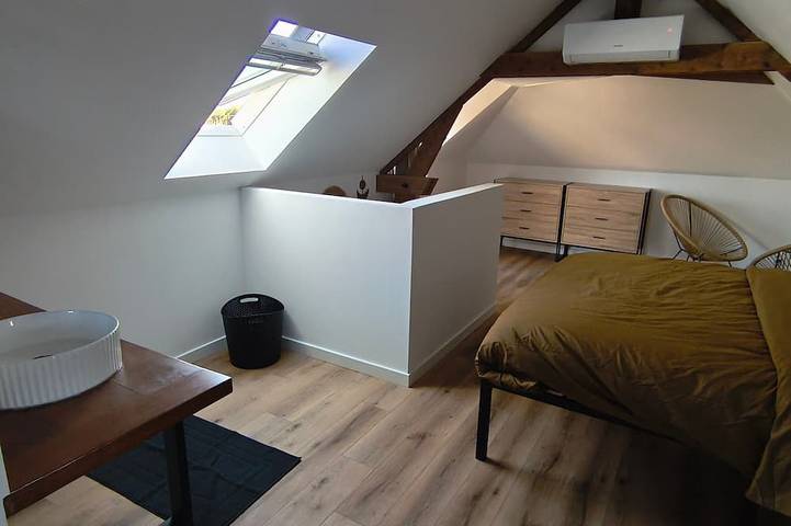 Gîte pour 2 personnes, avec jardin et piscine à Veuves - 4