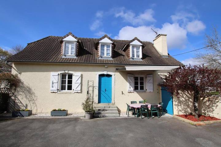 Location de vacances pour 7 personnes à Buros