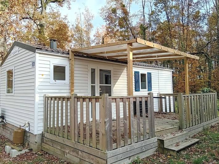 Camping pour 4 personnes, avec piscine, animaux acceptés en Champagne-Ardenne