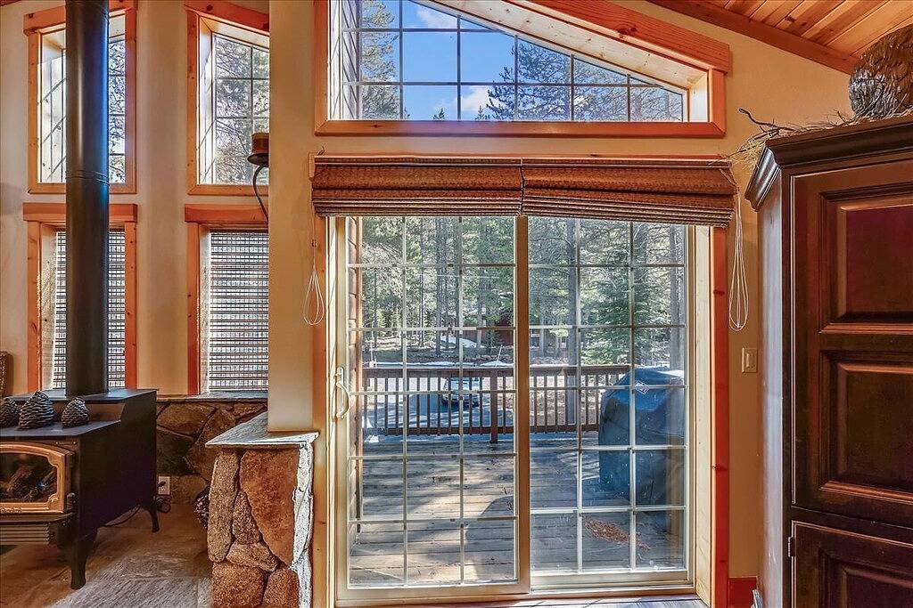 Luxuriöse Tahoe Donner Kabine / privater Whirlpool / Billardtisch / Resort-Ausstattung in Truckee, Donner Lake