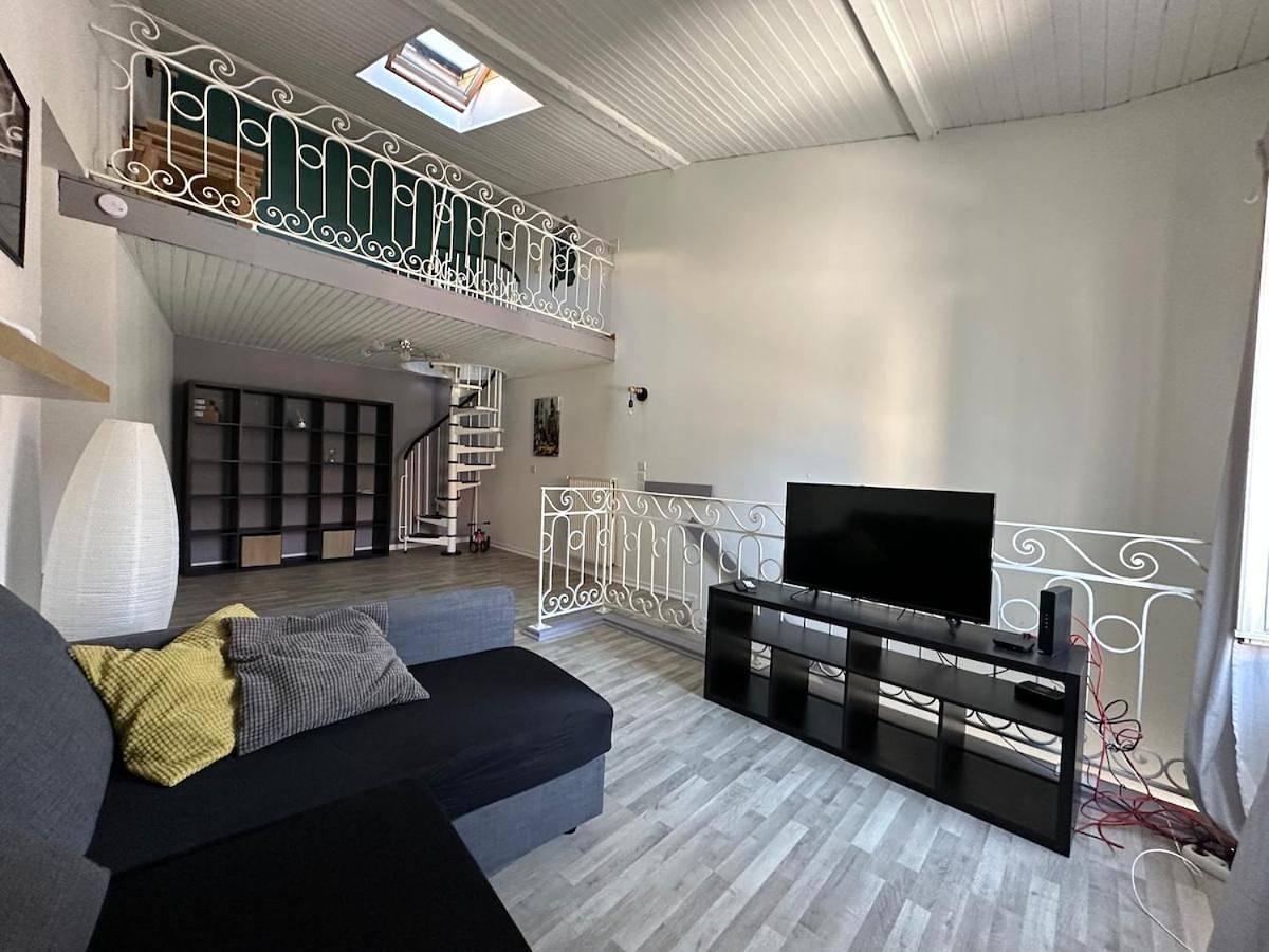 Two-Bedroom House in Aulnat, Région de Clermont-Ferrand