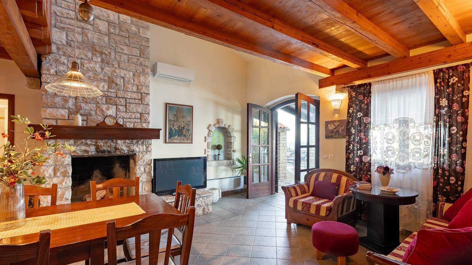 Villa Stavros by Villas Guide in Blato (Chorwacja), Korčula