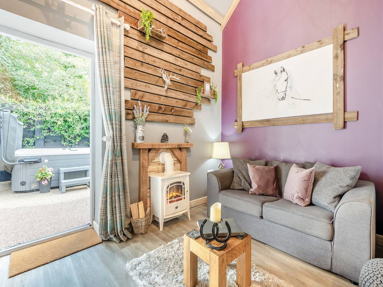 Shire Cottage - Uk50416 in Sopley, Hampshire