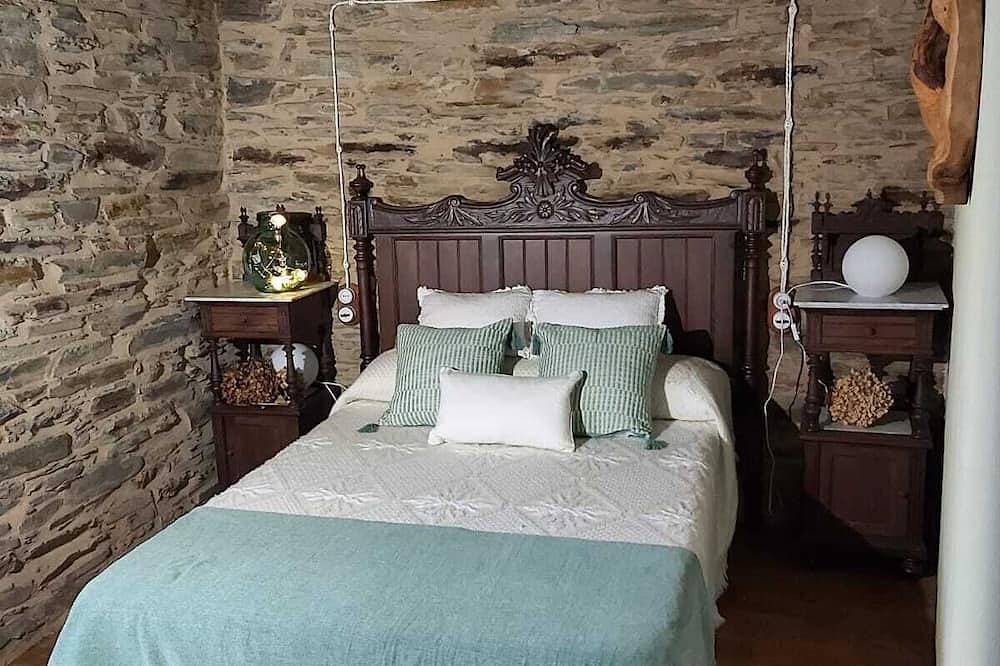 Tourist use housing in Samos (Lugo), Lugo Province