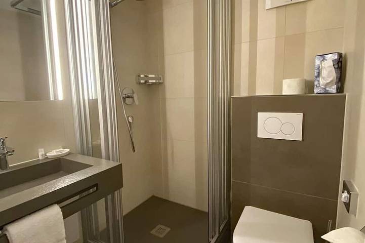 Einzelzimmer - Hotel Garni Enzian in Bregenzerwald (Vorarlberg), Damüls