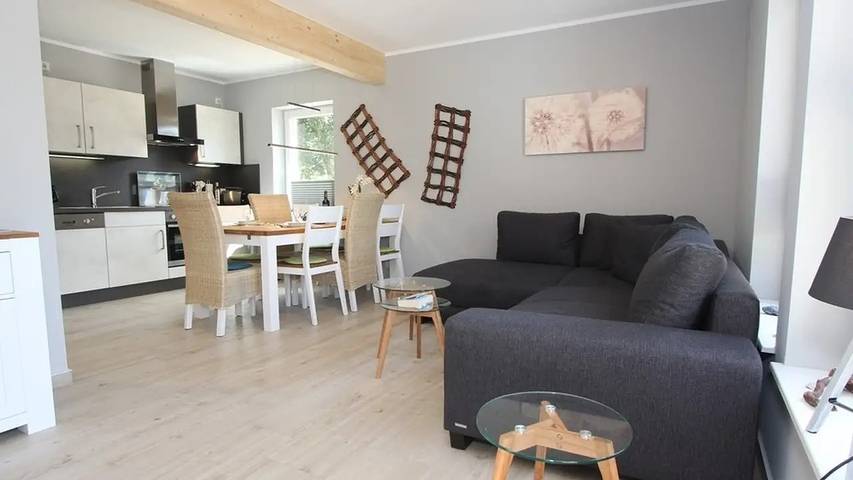 Ferienhaus für 8 Personen, mit Garten