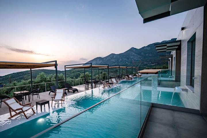 Vacation house for 5 people, with balcony and ocean view as well as pool, kid friendly - 1