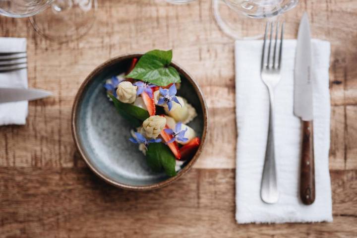 Club vacances pour 2 personnes, avec jardin ainsi que piscine et vue, animaux acceptés en Dordogne - 4