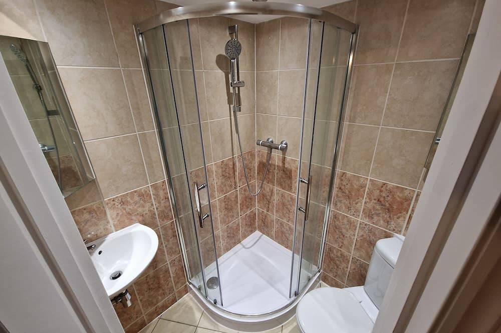 Comfy Ensuite Room in Sunny Sussex in Crawley, West Sussex