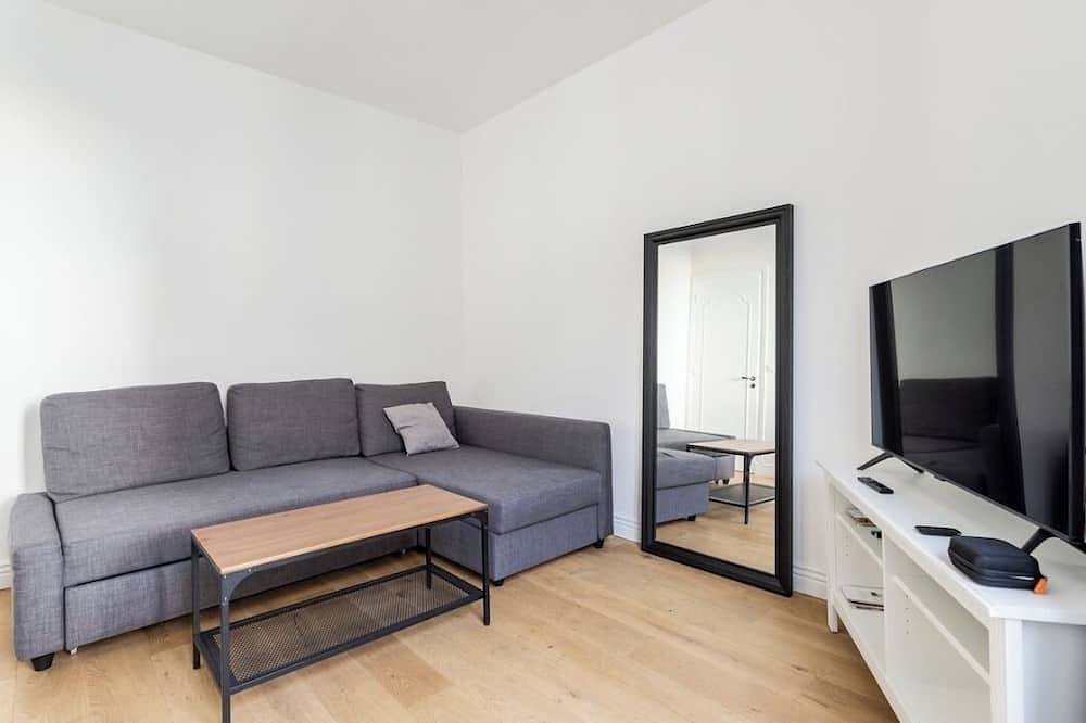 Entire apartment, Fully-equipped 2-room apartment, refurbished, industrial style in Fontenay-aux-Roses, Hauts-de-Seine