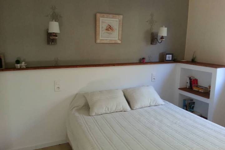 Location de vacances pour 6 personnes, avec jardin et jacuzzi, animaux acceptés à Sigean - 2