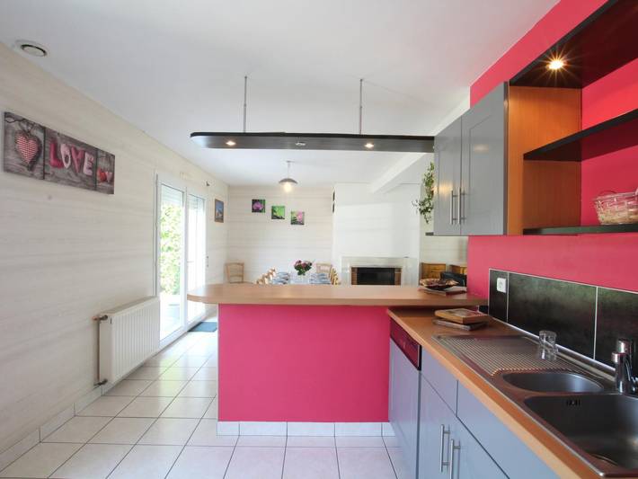 Gîte pour 10 personnes, avec terrasse et jardin à Pontorson - 4