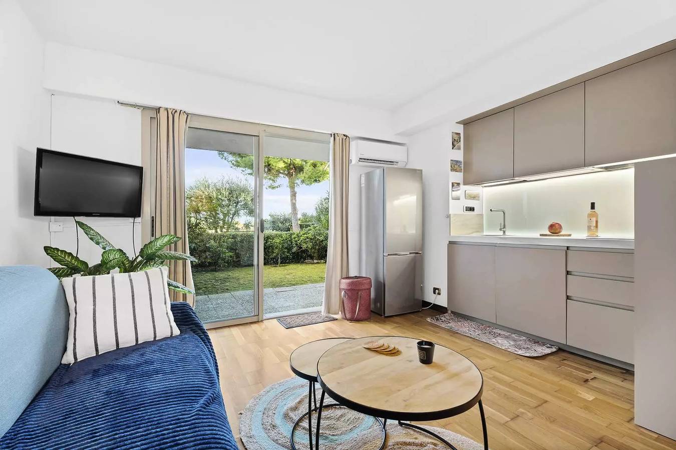 Entire apartment, Apartment 2 rooms, 2 beds. Antibes – Cap d'Antibes in Antibes, Cannes region