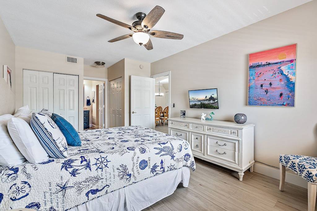 Ganze Wohnung, Gehen Sie zum Strand, Einkaufsmöglichkeiten, Restaurants und vieles mehr! ❤️💛💚 in Jupiter, Palm Beach County