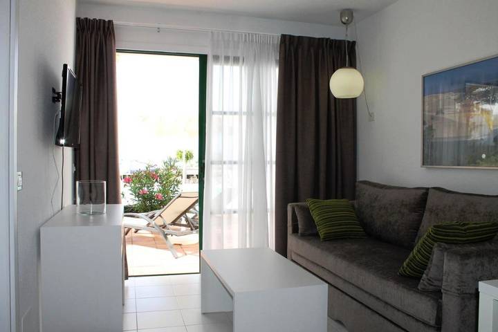 Apartahotel para 3 personas, con Balcón y Terraza además de Jardín y Piscina para niños en Puerto Rico (Gran Canaria)