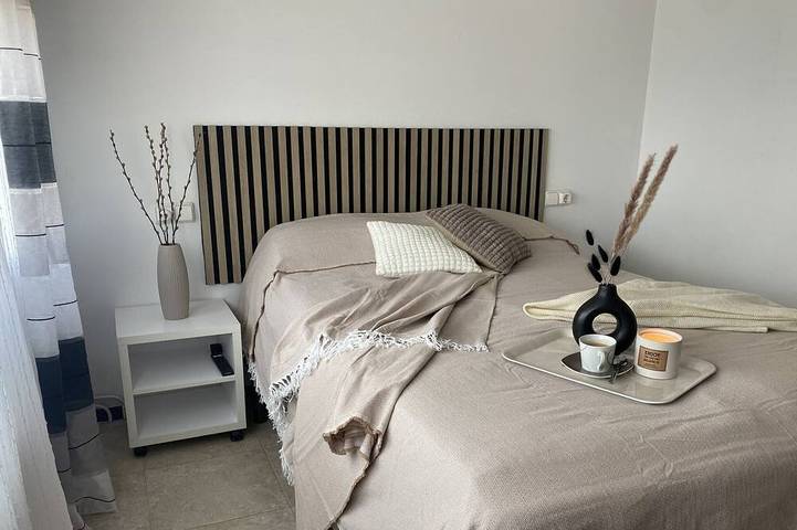 Chalet pour 6 personnes, avec jardin et balcon à Roses