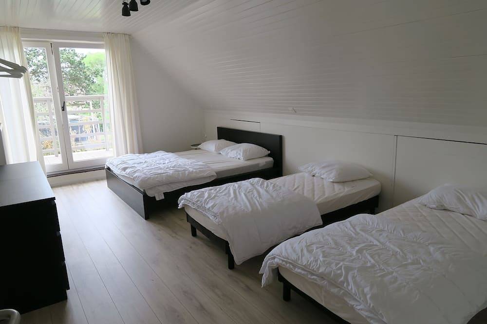 Ruime vakantiewoning voor 18 personen, 900m van het strand in Oostduinkerke, Koksijde