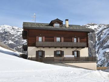 Gîte pour 4 personnes, avec jardin à Livigno