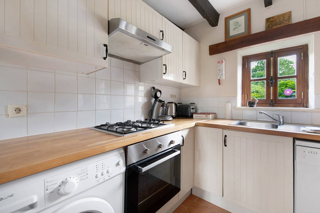 Gîte Le Petit Promenant: Private Terrasse, Garten & Wlan in La Bazoque in Saint-Hubert-des-Biards, Bayeux und Umgebung