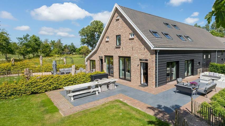 Vakantiewoning voor 8 personen, met tuin en terras in Vrouwenpolder