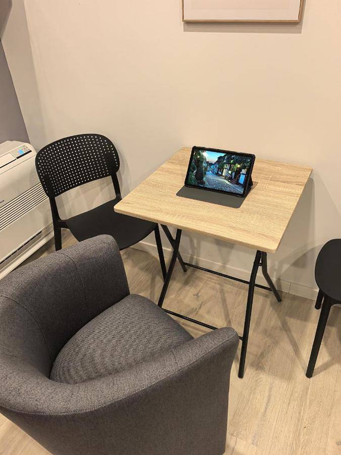 Gîte pour 2 personnes dans Villieu-Loyes-Mollon - 3
