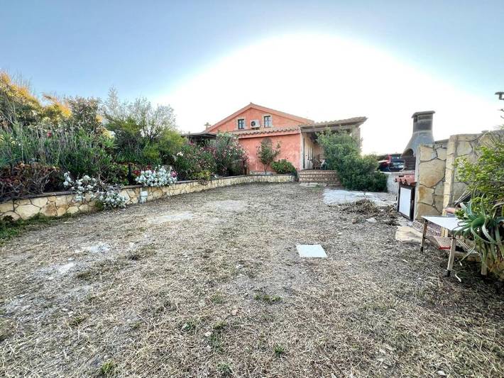 Ferienhaus für 5 Personen, mit Terrasse und Garten
