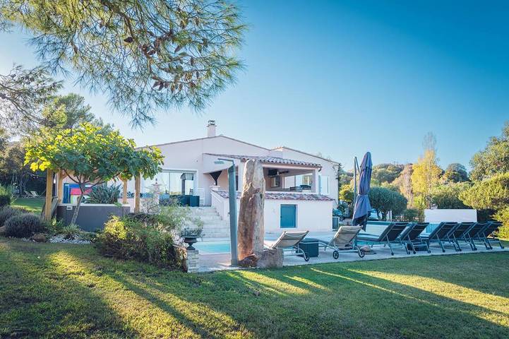 Ferienhaus für 8 Personen, mit Sauna und Garten sowie Whirlpool in Porto-Vecchio