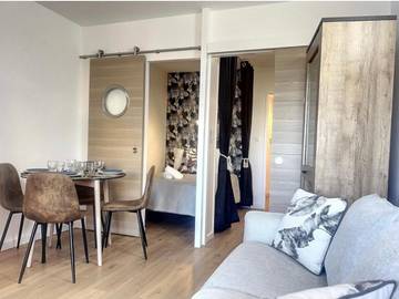 Maison d’hôte pour 2 personnes, avec jardin ainsi que terrasse et vue à Hyeres