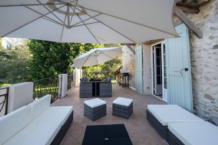 Gîte pour 4 personnes, avec vue ainsi que piscine et terrasse, animaux acceptés à Les Mées - 3