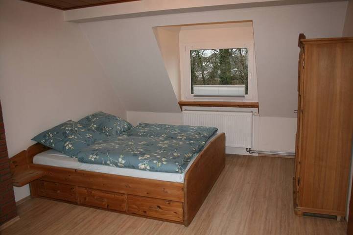 Ganze Wohnung, Gemütliche helle 52 m² große Ferienwohnung in familiärer Umgebung in Mülheim an der Ruhr, Ruhrgebiet