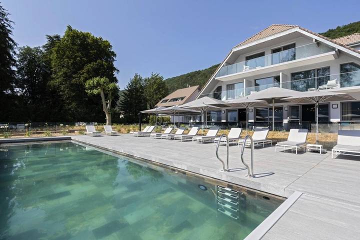Hôtel pour 2 personnes, avec piscine et jardin ainsi que vue sur le lac et sauna, animaux acceptés