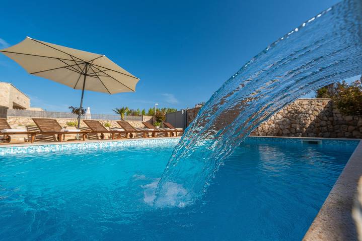 Villa für 6 Personen, mit Balkon und Sauna sowie Garten, kinderfreundlich in Privlaka - 4