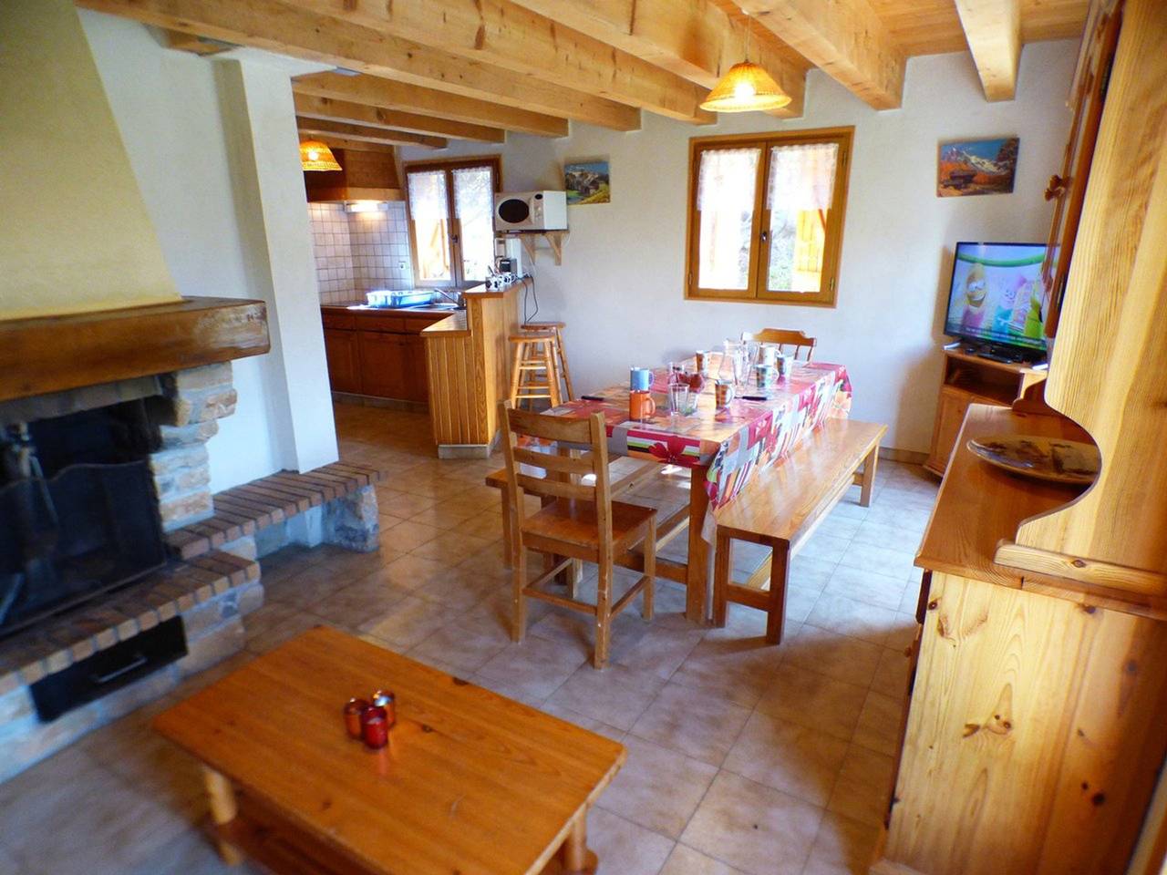 Spacious 4-room chalet in the forest - Les Saisies in Villard-sur-Doron, Albertville en omgeving